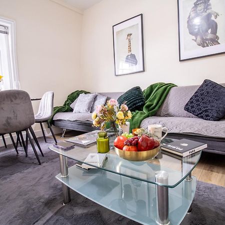 Cosy 2-Bedroom Apartment In Mayfair 8Cb - 4Th Floor No Elevator 伦敦 外观 照片