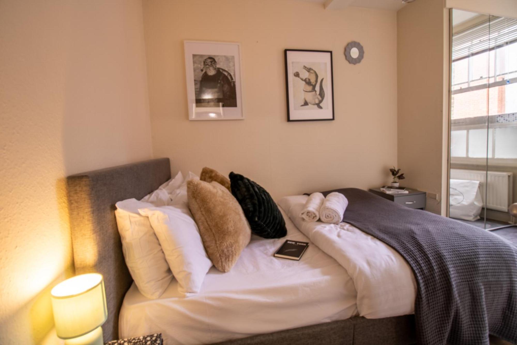 Cosy 2-Bedroom Apartment In Mayfair 8Cb - 4Th Floor No Elevator 伦敦 外观 照片