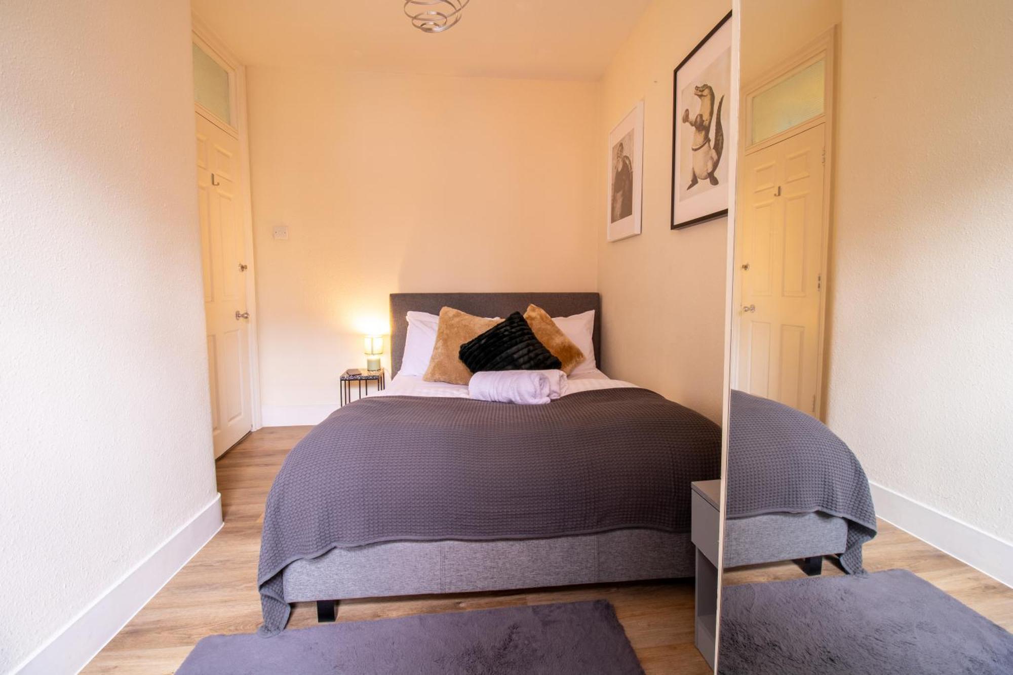 Cosy 2-Bedroom Apartment In Mayfair 8Cb - 4Th Floor No Elevator 伦敦 外观 照片