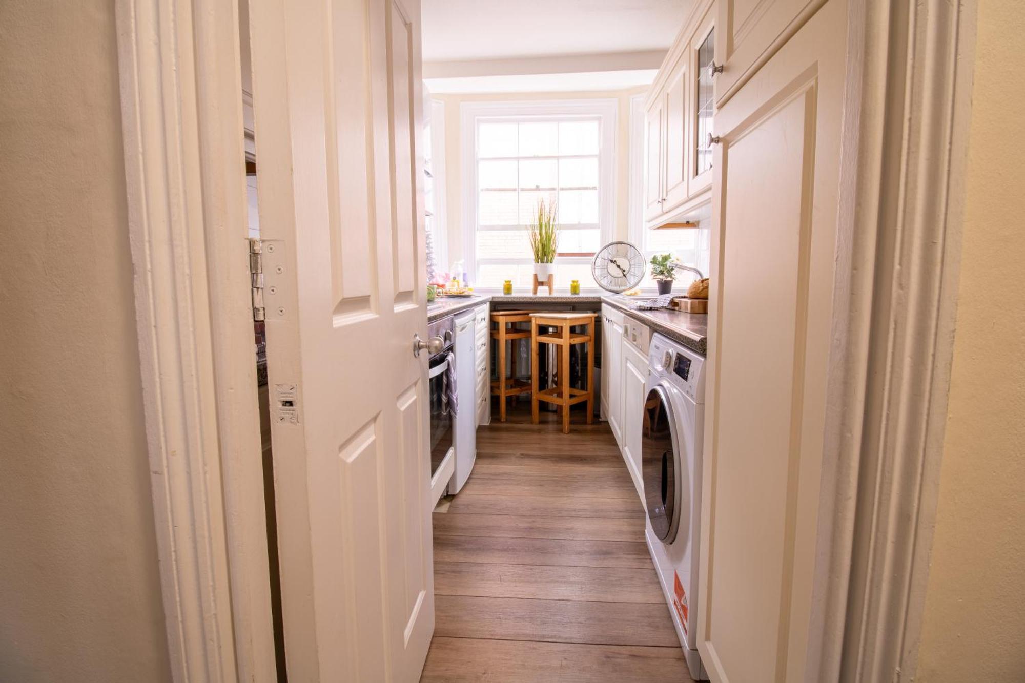 Cosy 2-Bedroom Apartment In Mayfair 8Cb - 4Th Floor No Elevator 伦敦 外观 照片